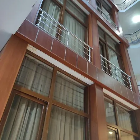 Mira Hotel Istanbul 2*